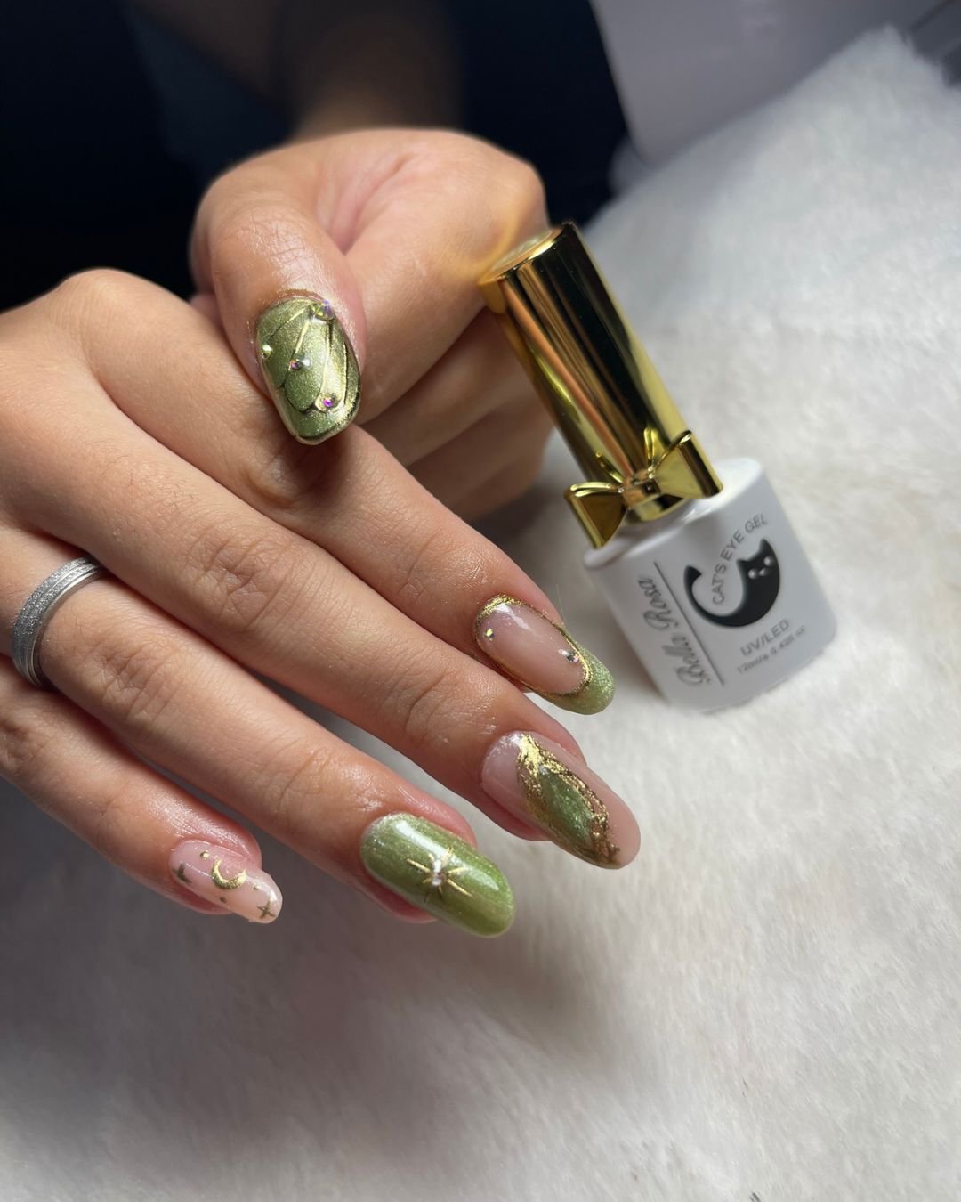 Foto de destaque das unhas feitas por Julia Gabrielly